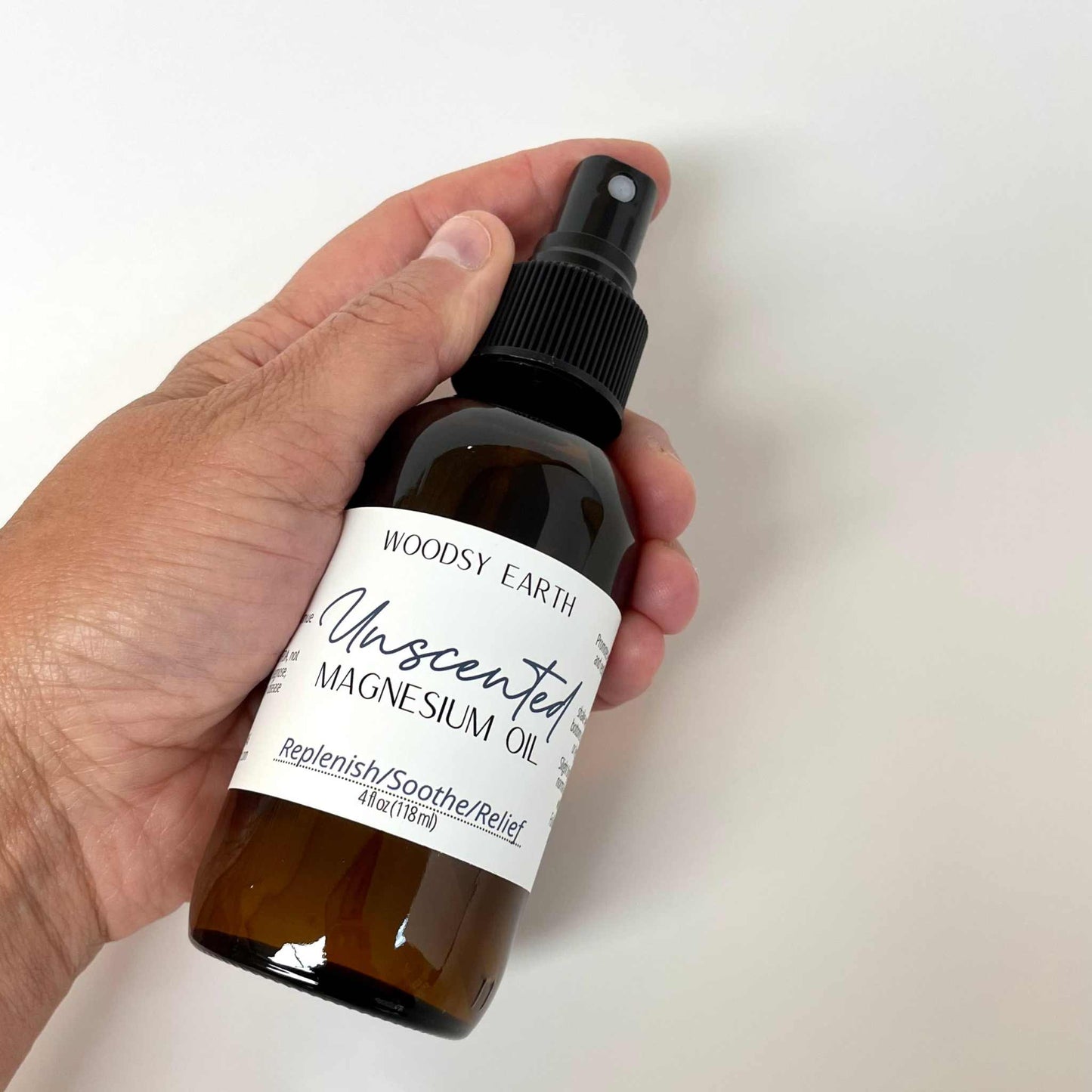 4oz magnesium oil spray bottles in lavender and unscented options for daily skin care